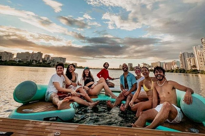 2-Hour Floating Hangout in Condado with Prosseco and Charcuterie - Prosecco and a charcuterie board, not brunch
