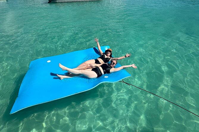 4 hours Tour in La Parguera Private Boat Charter - Four hours is the right length for a water break