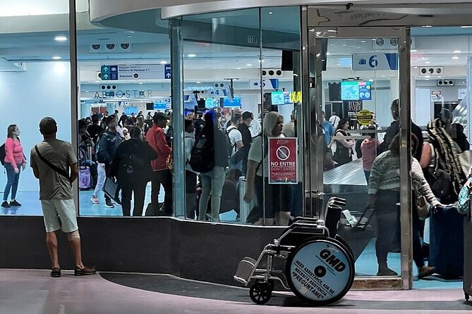 Airport SJU to San juan or Carolina Turist. Vice versa. One way - Booking ahead and handling changes