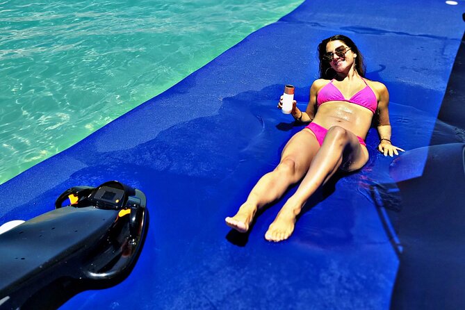 All-Inclusive: Mako 29ft Boat Tour to Icacos Palomino & Palominito - Crew service and the small details