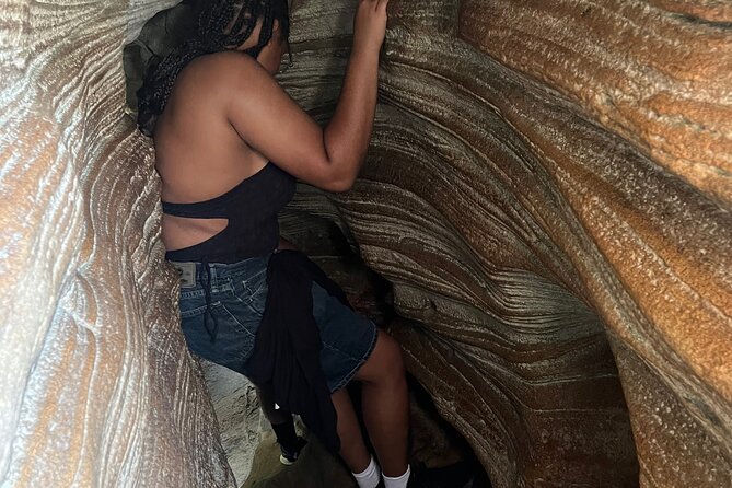 Caving Day - Charco Azul + Cueva del Indio Adventure - Vega Baja and the river-shaped caves