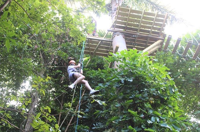 El Yunque Adventure Trail - The Tarzan swing rappel