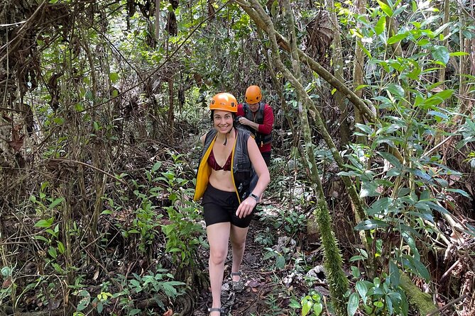 El Yunque Rainforest Hike and Luquillo Beach Tour - What the guide adds beyond the trail