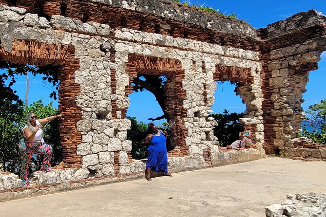 Explore Puerto Rico's West Coast - Isabela: town square, mountain carving, and coast