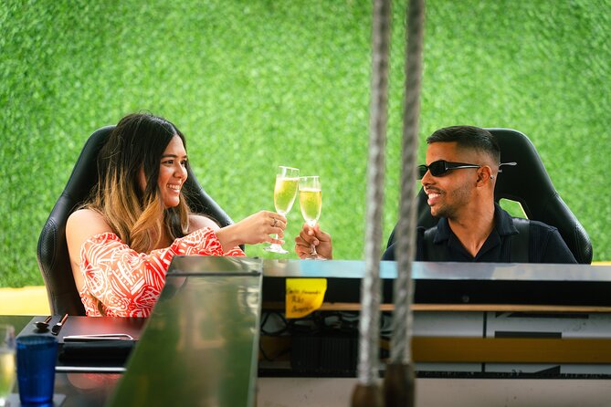 FlyDining: Social Hour with Ocean View and Tropical Breeze - Is it safe and comfortable for people afraid of heights?