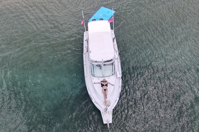 Full Charter All Inclusive for Icacos and Palomino - Tortuga Reef: the active start to the day