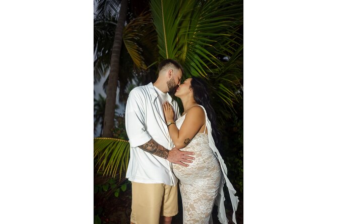 Golden Hour Beach Photo Shoot in San Juan - Booking, weather, and delivery details