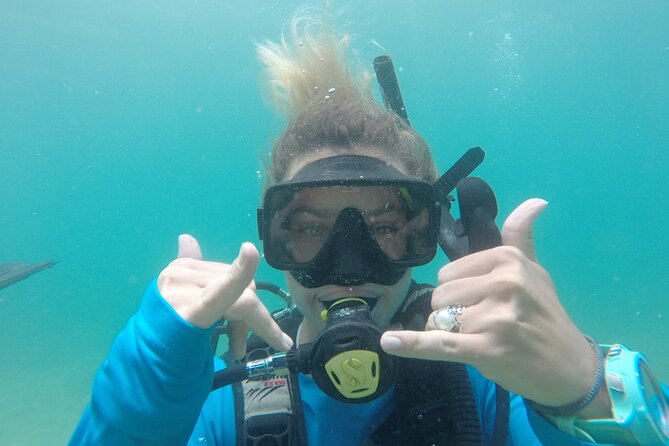 Guided Shore Diving Tour - The 9:00 a.m. meeting and shore entry