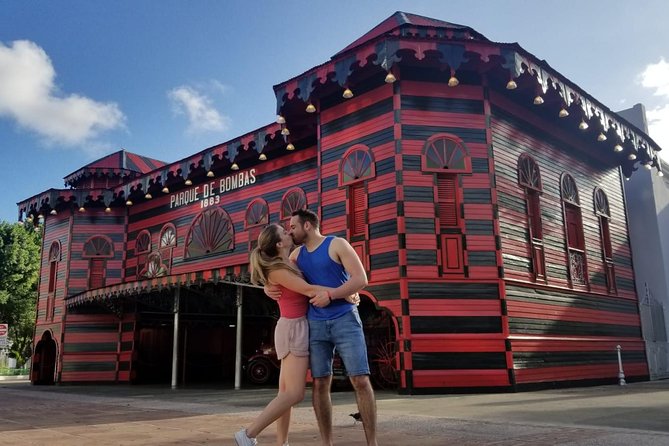 Guided Walking Tour in Ponce - Banco Crédito y Ahorro Ponceño and the story in its mural