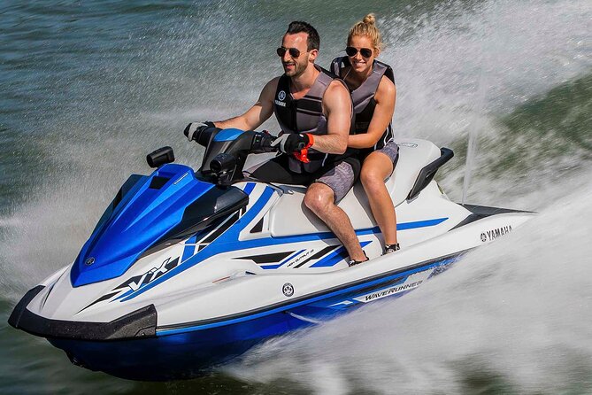 Hydroventure Luquillo Guided Jetski Tour to Las Picuas 30 Minute - The start at Balneario La Monserrate