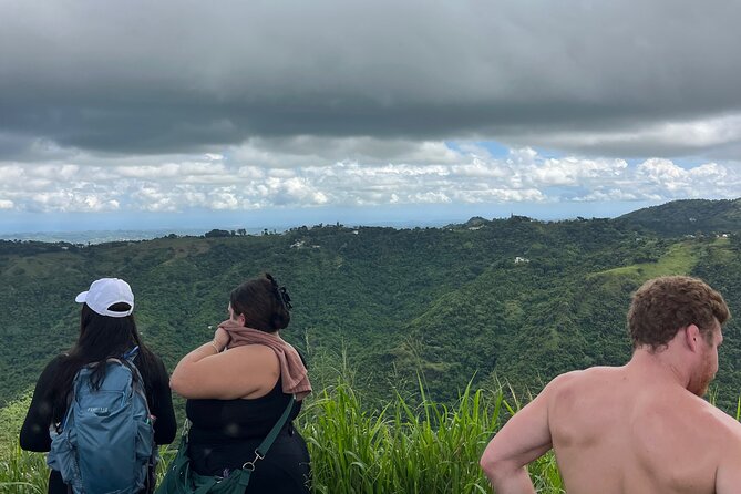 Incredible Hike & Cliff Jumping in the Heart of Puerto Rico - A quick stop at La Orocoveña Bakery