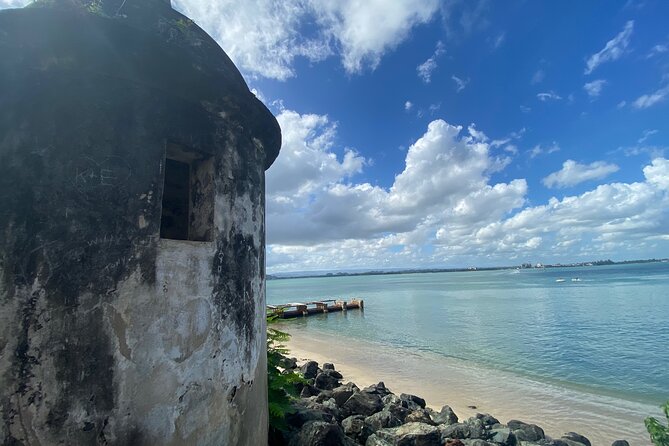 Instagramable Places in Old San Juan Tour - Cathedral, city gate, and La Rogativa
