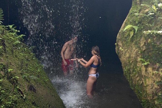 Lagoon Cave and Secluded Beaches Tour in Puerto Rico - Guides, food, and the feel of a private day