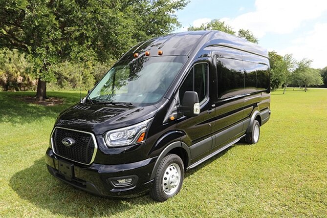 Luxury Private Car SJU Arrival or Departure Airport Pickup - Who gets the best value from this service