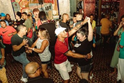 Moonlight Beginner Salsa Class in San Juan