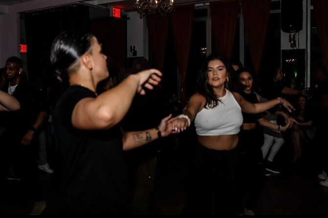 Moonlight Beginner Salsa Class in San Juan - Who will enjoy this class most?