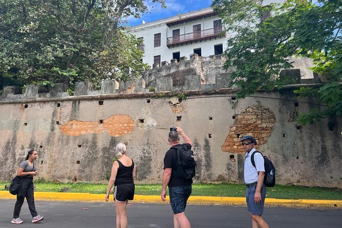 Old San Juan Historical Walk, Shopping, and Dining w/ Transport - The Governor’s Mansion and Ponce de León’s home
