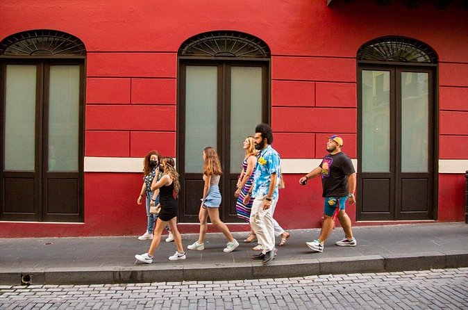 Old San Juan Historical Walking Tour - Iglesia de San José and a changing historic center