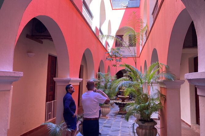 Old San Juan Immersive Walk: History and Culture - La Puerta de la Bandera and Puerto Rican Identity