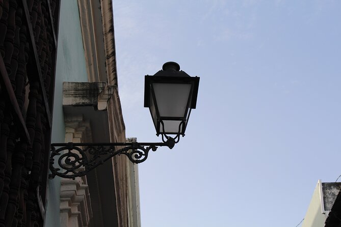 Old San Juan Walking Day and Night Tours - Plaza del Quinto Centenario and the Totem