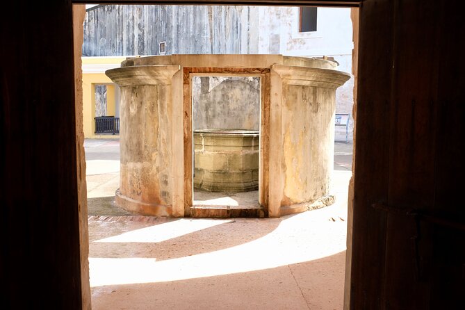 Old San Juan Walks; 2 Castles, El Morro and San Cristobal - Spending about an hour inside El Morro