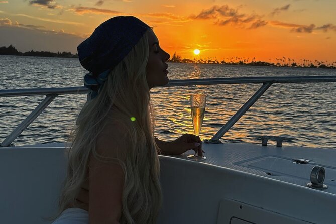 Private Old San Juan Bay Boat Sunset-Night Cruise - Key points to know before booking