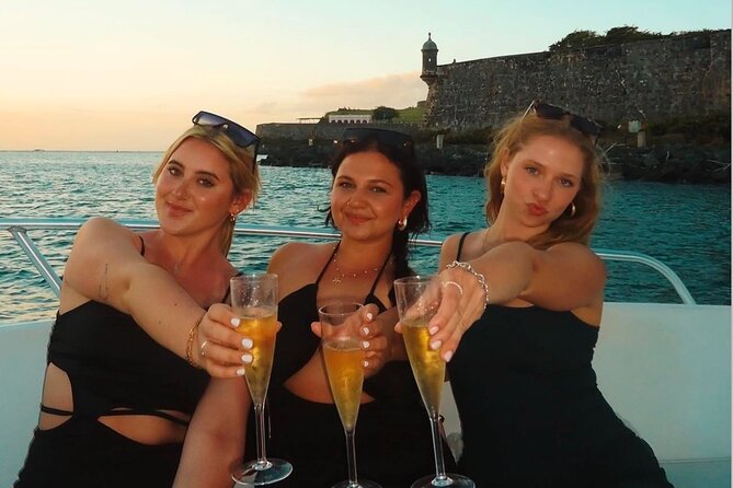 Private Old San Juan Bay Boat Sunset-Night Cruise - What the price gets you