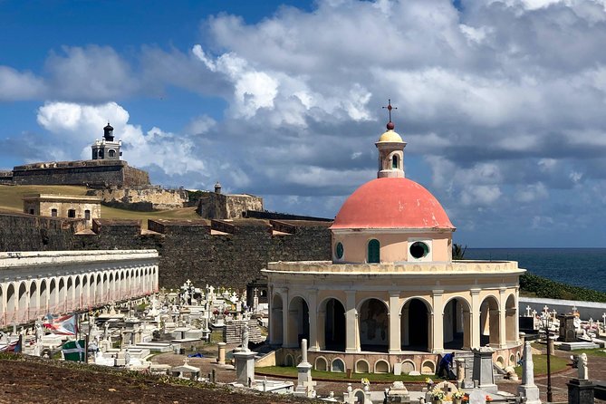 Private Old San Juan Walking Tour - Iglesia de San José and early Spanish architecture