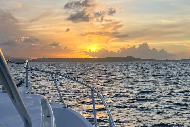 Private Sunset Escape: Sailing an Island Paradise - An island hour at Isla Palominos