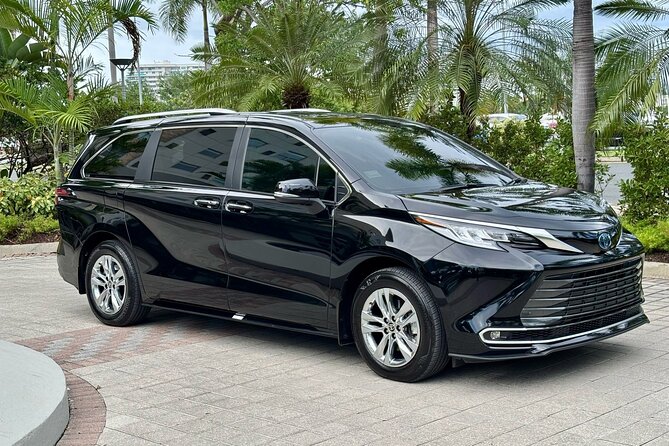 Puerto Rico Island Wide Transfers, Sienna Limited Luxury Minivan. - Key points about this Puerto Rico transfer