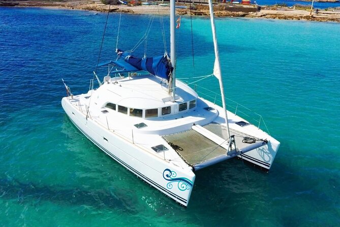 Sailing and Snorkeling Day Charter in Fajardo, Puerto Rico - Why the six-person limit changes the day