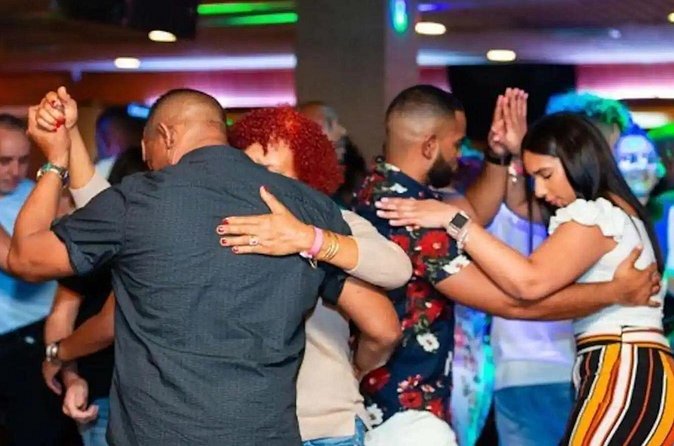 Salsa Dance Class and Nightlife Tour in San Juan - From practice steps to a live salsa bar