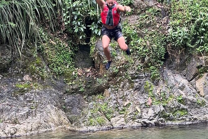 Salto de Pilar Cliff Jumping Tour - Guides who make the day personal