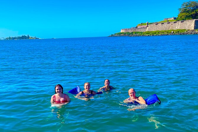 San Juan Bay Private Tour with Drinks and Tapas: 4+ people - The crew makes a real difference