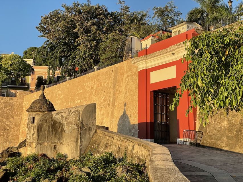 San Juan: Old Town Sunset Walking Tour - Why a sunset walk fits Old San Juan