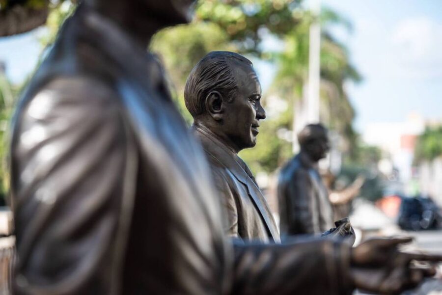 San Juan: Private City Highlights Driving Tour - One ride, five sides of San Juan