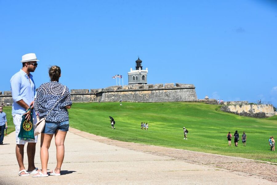 San Juan: Private City Highlights Driving Tour - Presidential photos and the Capitol area
