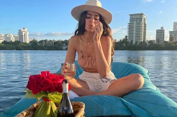 San Juan — Private Floating Picnic Experience in Condado Lagoon - Meeting point and practical planning