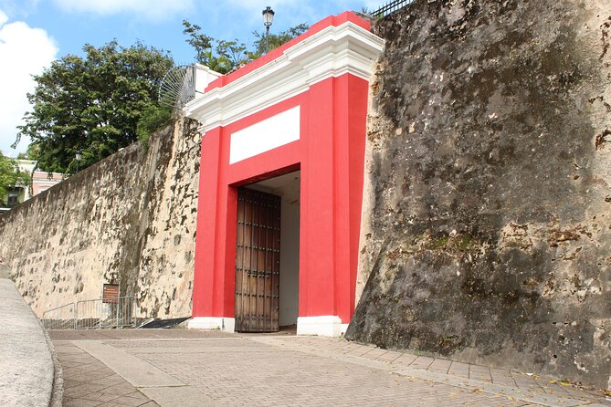 San Juan Private Old Walking Tour - Castillo San Felipe del Morro and the city’s military story