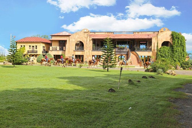 Scenic Horseback Riding Tour from San Juan - What the guides add to the ride
