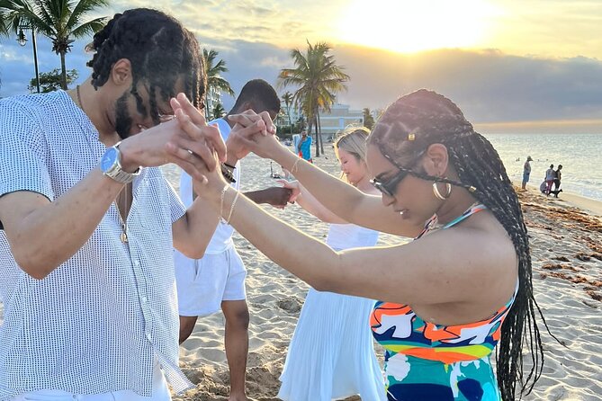 Sunset Salsa Beach Class in San Juan - Why the instructors make a difference