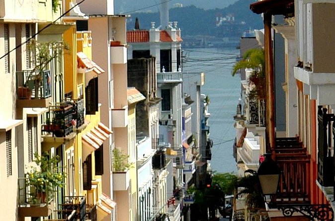 Talking Buildings of Old San Juan: A Self-Guided Audio Tour - The Puerto Rico Tourism Company and Paseo de la Princesa