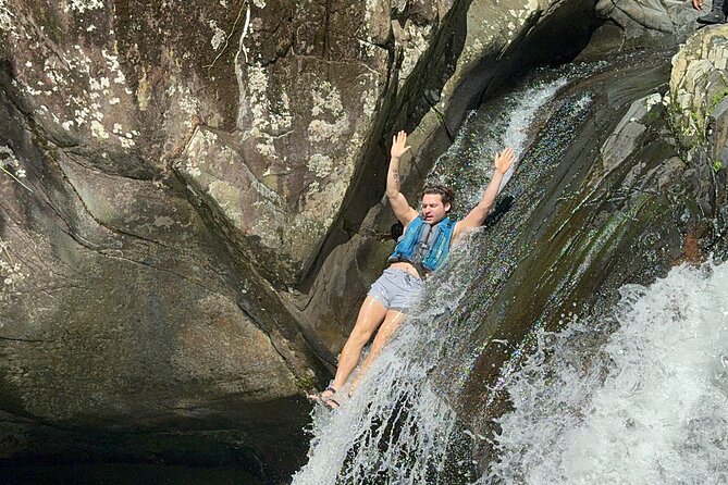 The Best El Yunque Adventure - Transport Included - The post-adventure stop for local Boricua food