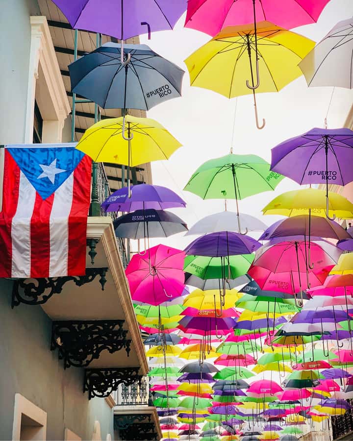 Tour de Viejo San Juan en Español - Starting at Plaza Colón and finding your bearings