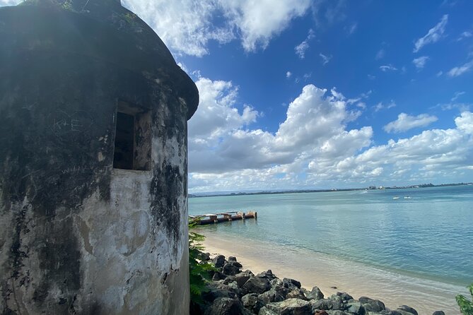 Walking Guided Tour of History and Myths of Old San Juan - The Ponce de León residence adds a personal angle
